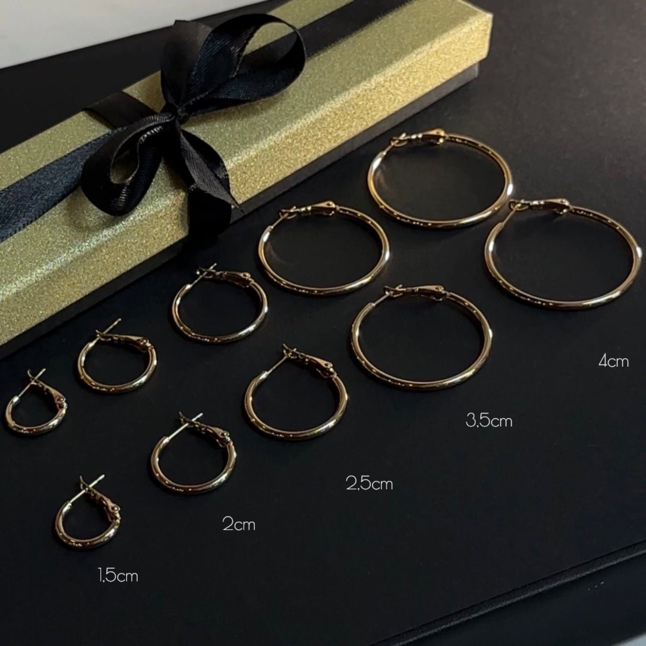 Bella Gold - Moteriškas auksas - Padengti auskarai su lanku 18k Auksiniai Auskarai Bella Gold Auskarai Klasikiniai auskarai su lanku