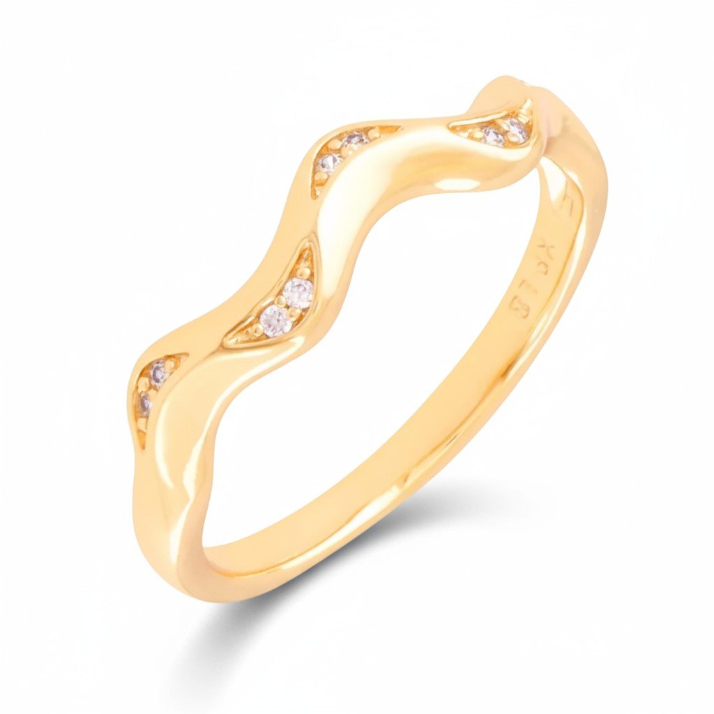 Golden Wave Mini – subtilus krištolo žiedas – paauksuoti papuošalai | Jūsų papuošalai
