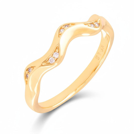 Golden Wave Mini – subtilus krištolo žiedas – paauksuoti papuošalai | Jūsų papuošalai