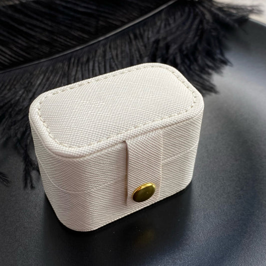 MINI PAPUOŠALŲ DĖŽUTĖ ŽIEDUOMS
